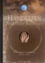 Handlezen praktisch toepassen frank clifford 222 blz, Ophalen of Verzenden, Zo goed als nieuw, Astrologie