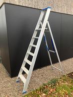 Solide trapladder 7 treden pt07, Doe-het-zelf en Bouw, Ladders en Trappen, Ophalen, Zo goed als nieuw, Ladder