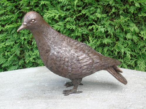 bronzen beeld van een duif met reliëf, natuurlijke grootte!, Tuin en Terras, Tuinbeelden, Nieuw, Dierenbeeld, Overige materialen
