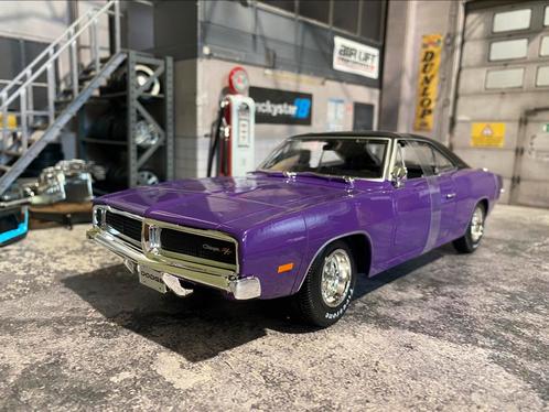 1:18 Dodge Charger - neuve dans sa boîte, Hobby & Loisirs créatifs, Voitures miniatures | 1:18, Voiture, Maisto