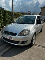 Ford fiesta 1.4 D gekeurd VoorVerkoop✅, Auto's, Voorwielaandrijving, Stof, Zwart, 4 cilinders