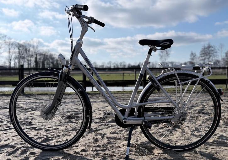 Batavus Fuego damesfiets 7 versnellingen, Vélos & Vélomoteurs, Vélos | Femmes | Vélos pour femme, Utilisé, Batavus, Accès (extra) bas