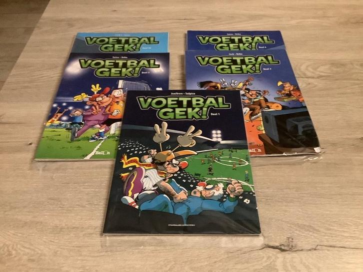 Voetbalgek verschillende strips (1998-2015), Boeken, Stripverhalen, Zo goed als nieuw, Meerdere stripboeken, Ophalen of Verzenden