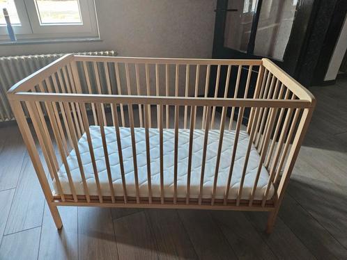 Babybed 120x60 + matras + aerosleep, Kinderen en Baby's, Babywiegjes en Ledikanten, Zo goed als nieuw, Ledikant, Ophalen