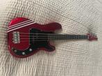 SHORT SCALE BASS  RED  WITH RACING STRIPE   3,2 kg, Muziek en Instrumenten, Snaarinstrumenten | Gitaren | Bas, Ophalen of Verzenden
