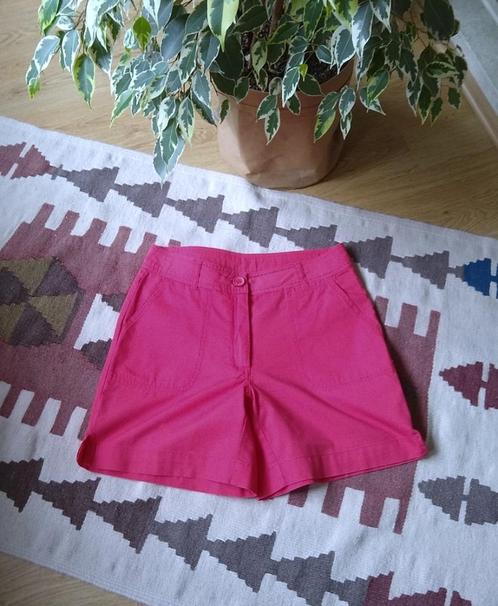 Courtly Woman zachtroze shortje, mt 38 (36), Kleding | Dames, Broeken en Pantalons, Gedragen, Maat 38/40 (M), Roze, Kort, Ophalen of Verzenden