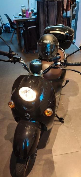 Elektrische scooter klasse B, Fietsen en Brommers, Snorfietsen en Snorscooters, Gebruikt, Overige merken, Elektrisch, Ophalen