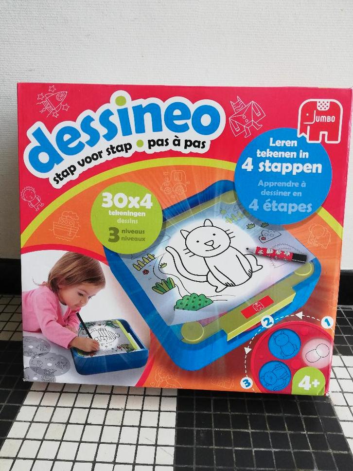 Dessineo Jumbo - Apprenez à dessiner 4+, Enfants & Bébés, Jouets | Éducatifs & Créatifs, Comme neuf, Bricolage, Avec lumière, Enlèvement