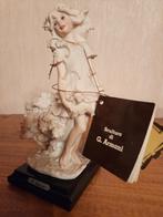 figurine vintage Giuseppe Armani fille avec brouette, Antiquités & Art, Art | Sculptures & Bois, Enlèvement