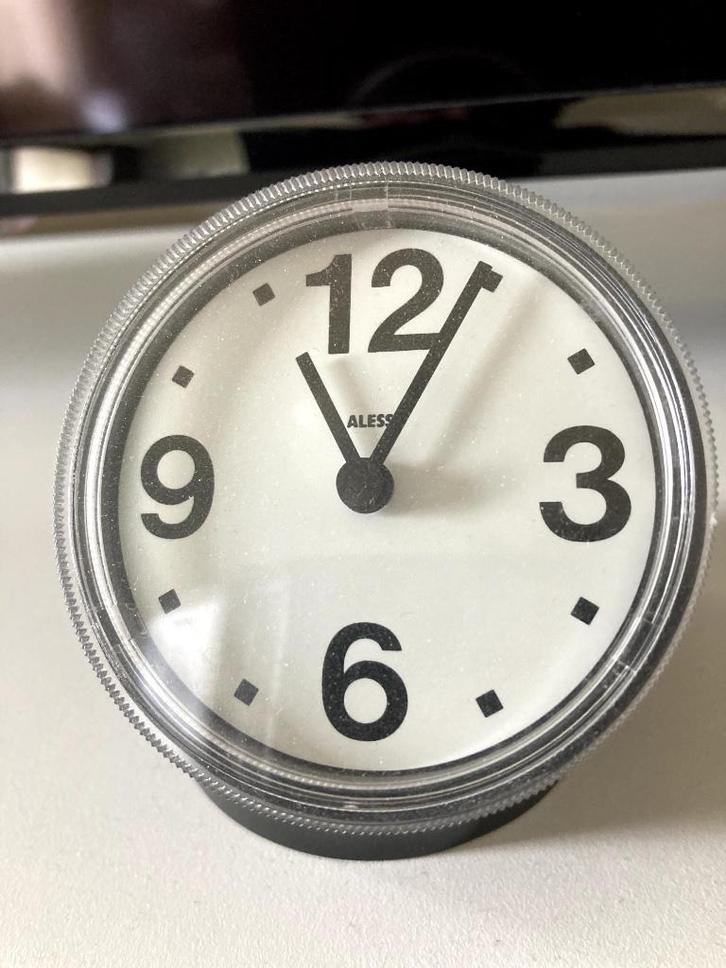 Alessi Cronotime klok, Huis en Inrichting, Woonaccessoires | Klokken, Zo goed als nieuw, Wekker of Tafelklok, Digitaal, Ophalen of Verzenden