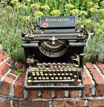 Antieke Remington typemachine, Enlèvement