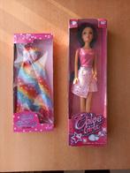 NIEUW pop met kleedje, Kinderen en Baby's, Ophalen of Verzenden, Nieuw, Barbie