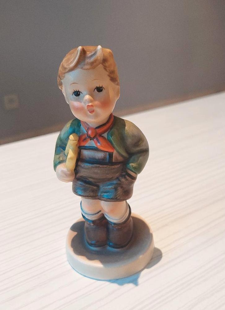 Hummelbeeld Trumpet Boy 97 (als geschenk ?), Verzamelen, Beelden en Beeldjes, Gebruikt, Hummel, Ophalen of Verzenden