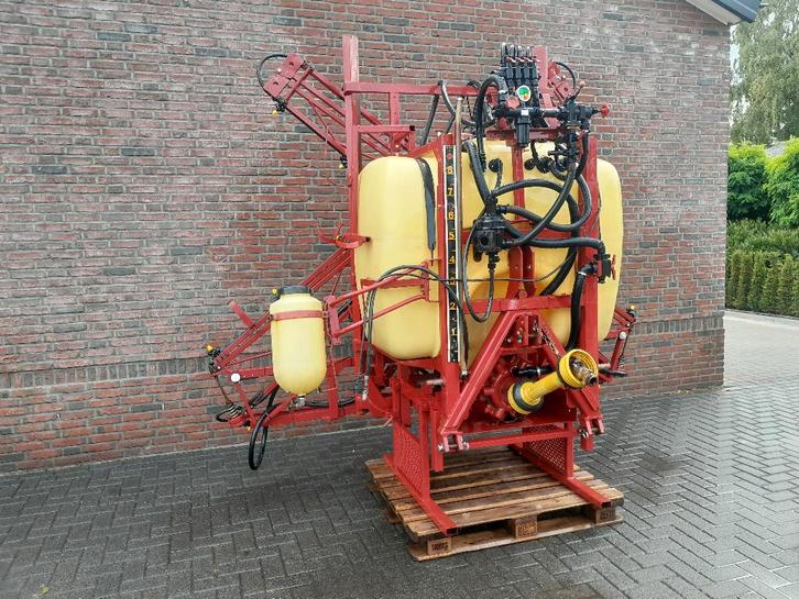 Middelgrote Veldspuit voor Tractor, Huis en Inrichting, Schoonmaakartikelen, Overige typen, Ophalen