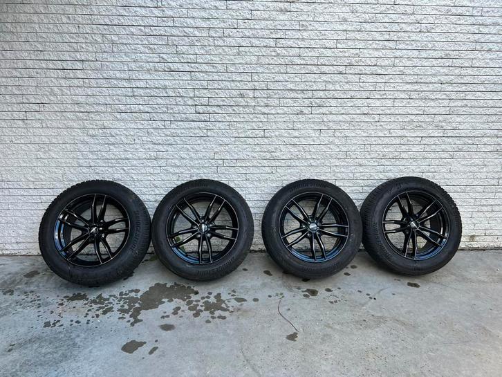 Toyota Rav4 2020 : gp black swann 18inch + winterbanden, Auto-onderdelen, Banden en Velgen, Velg(en), Winterbanden, Ophalen