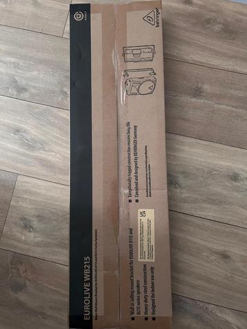 2 wand of plafondmontagebeugel voor Behringer EUROLIVE B215D beschikbaar voor biedingen