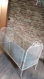 Antiek smeedijzeren babybedje - oudheid, Ophalen