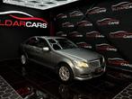 Mercedes-Benz C200 CDI FACE LIFT/Automaat/4 x Niuwe BANDEN, Auto's, Mercedes-Benz, Automaat, Stof, Zwart, Dealer onderhouden