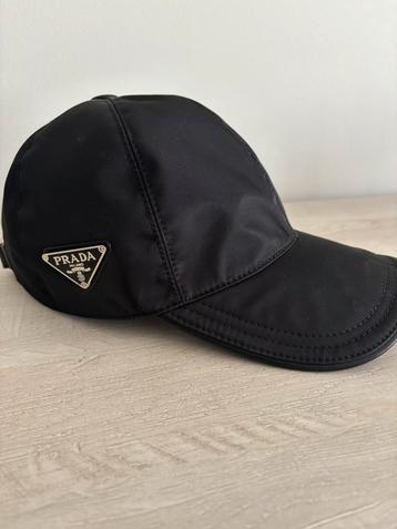 Prada pet NIEUW!! Zeer goede kwaliteit beschikbaar voor biedingen