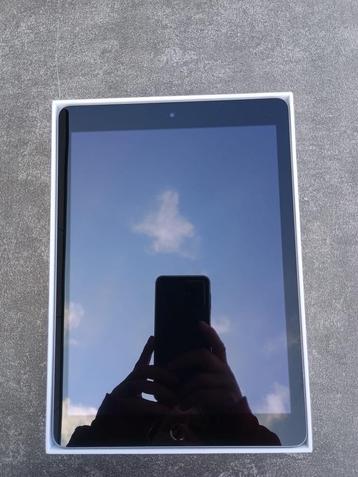 Apple ipad 2017 32 GB WIFI beschikbaar voor biedingen