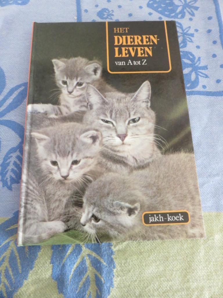 Boek : Het Dierenleven van A tot Z -- Letters JAKH - KOEK, Ophalen of Verzenden, Gelezen