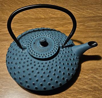 Theepot beschikbaar voor biedingen