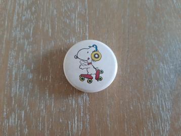 Speldje Snoopy beschikbaar voor biedingen