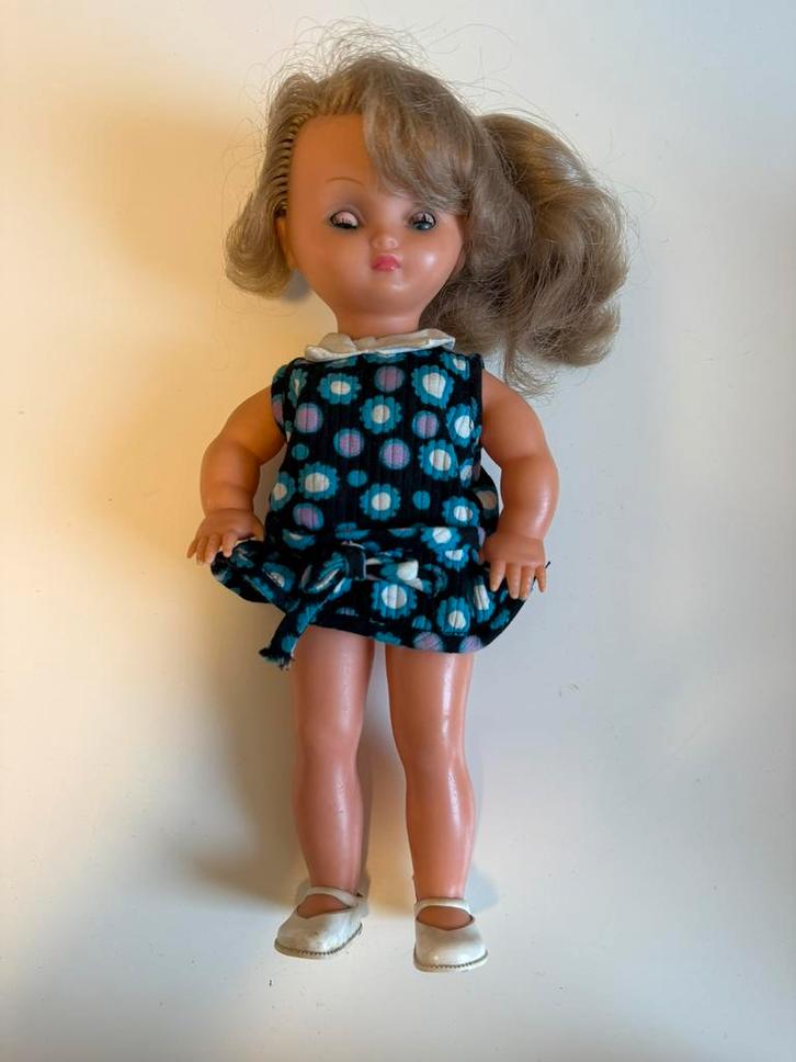 Poupée Bella Made in France Vintage 1960-1970 Yeux Dormeur, Collections, Poupées, Utilisé, Poupée, Réaliste ou Reborn, Enlèvement ou Envoi