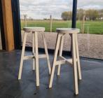 2 witte barkrukken, Huis en Inrichting, Barkrukken, Ophalen, Gebruikt