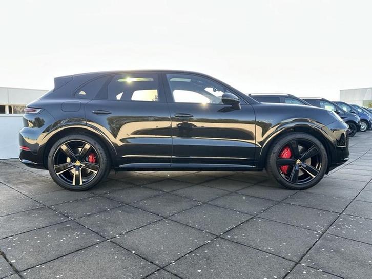 Porsche Cayenne 571kW 3800km 2025, Auto's, Porsche, Bedrijf, Cayenne, 4x4, ABS, Adaptieve lichten, Adaptive Cruise Control, Airbags