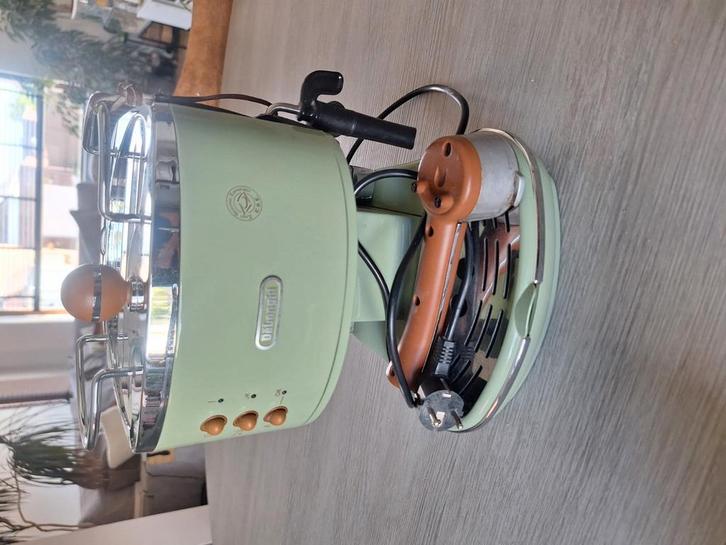 Delonghi vintage espressomachine, Elektronische apparatuur, Koffiezetapparaten, Zo goed als nieuw, Gemalen koffie, Ophalen of Verzenden