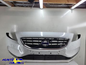 Voorbumper wit Volvo V40 II ('12-'19) 31283732 beschikbaar voor biedingen