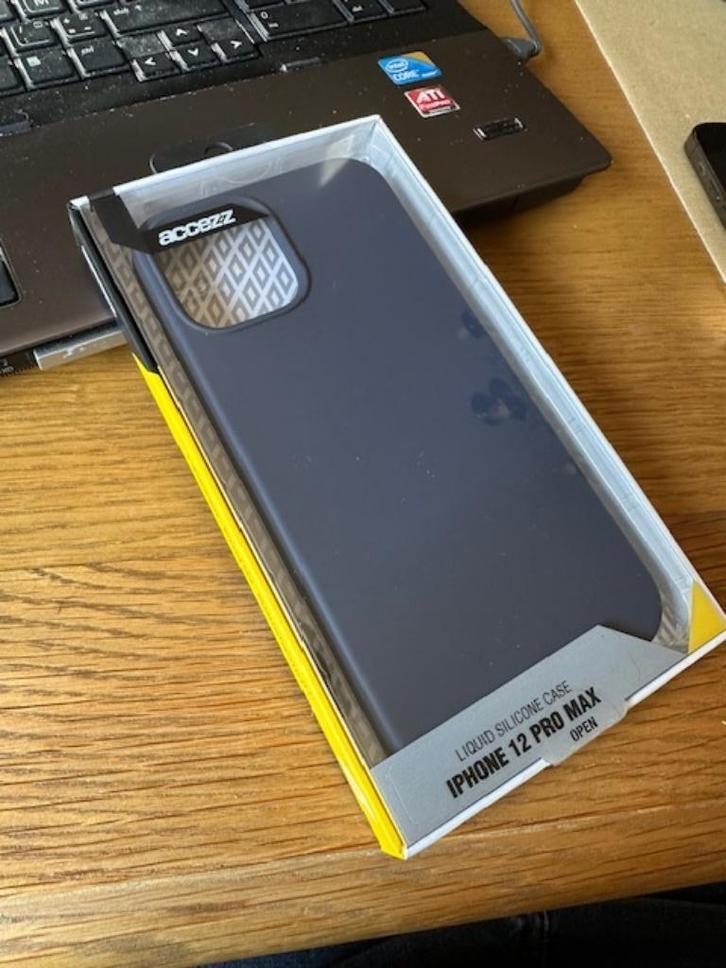 iphone 12 pro max , beschermhoesje nooit gebruikt !!, Elektronische apparatuur, Onderdelen en Toebehoren, Nieuw, Ophalen