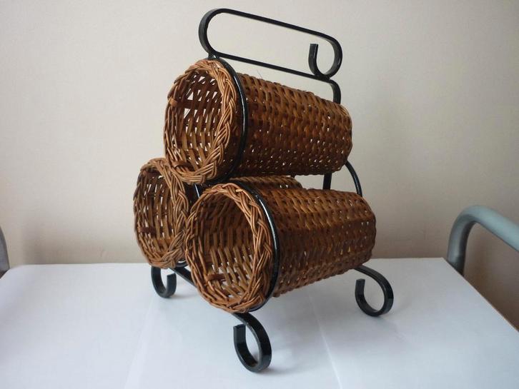 Vintage - Porte 3 bouteilles vin - osier et fer forgé, Huis en Inrichting, Woonaccessoires | Wijnrekken, Ophalen of Verzenden