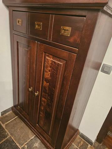 armoire rangement beschikbaar voor biedingen