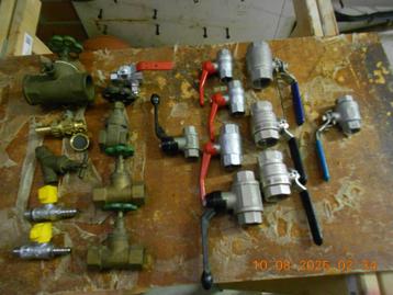 Lot waterkranen beschikbaar voor biedingen