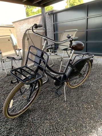 Meisjesfiets beschikbaar voor biedingen