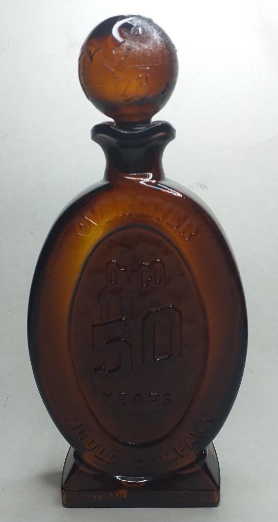 design fles - 50 years Overmyer Mould Company, Antiek en Kunst, Antiek | Glaswerk en Kristal, Ophalen of Verzenden