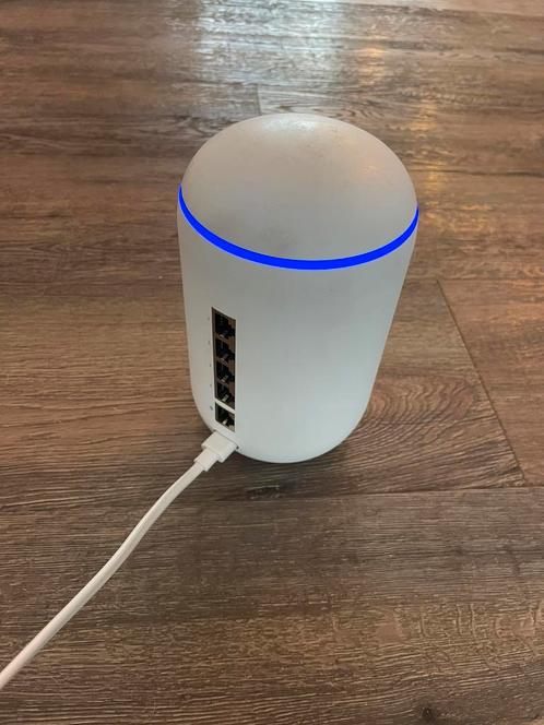 Ubiquiti Dream Machine, Computers en Software, Routers en Modems, Gebruikt, Router, Ophalen of Verzenden