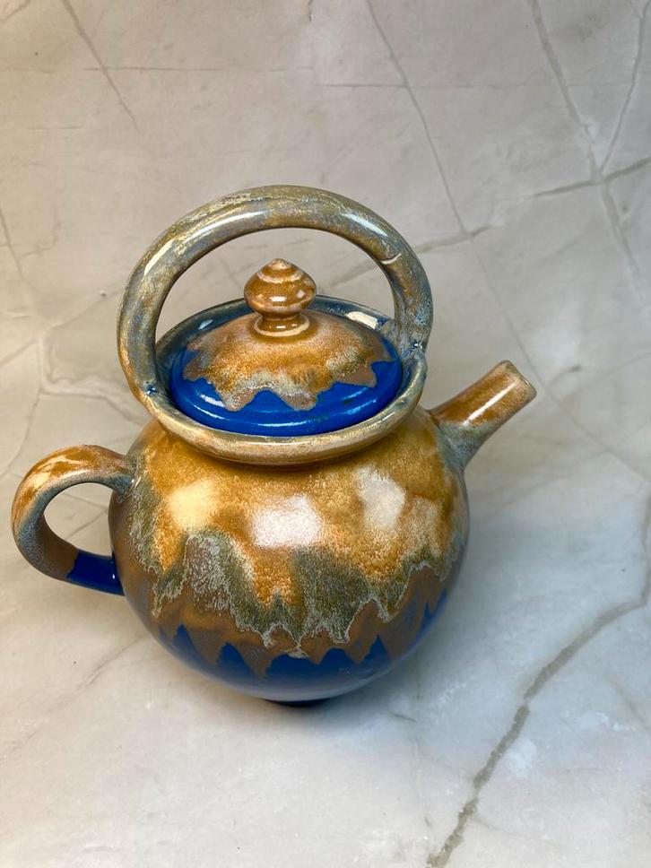 Théière en céramique émaillée signée 'Alpho' Alphonse Mouto, Antiek en Kunst, Antiek | Keramiek en Aardewerk, Ophalen of Verzenden