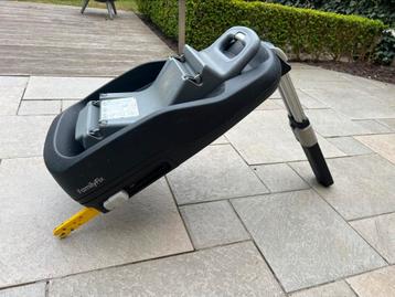 Maxi cosi familyfix beschikbaar voor biedingen