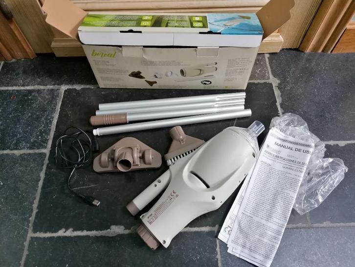 Boreal Herlaadbare Spa en zwembadstofzuiger., Tuin en Terras, Zwembad-toebehoren, Zo goed als nieuw, Ophalen of Verzenden