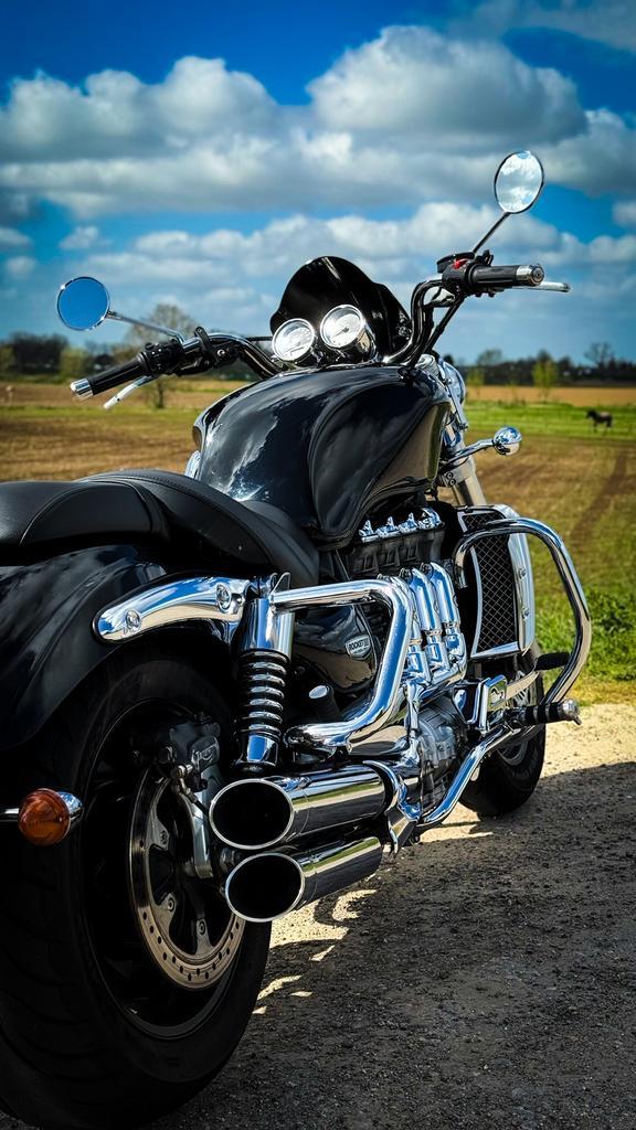 Triumph Rocket III 2300cc, Motoren, Motoren | Triumph, Particulier, Toermotor, meer dan 35 kW, 3 cilinders, Motorrijbewijs A, Cardan-aandrijving