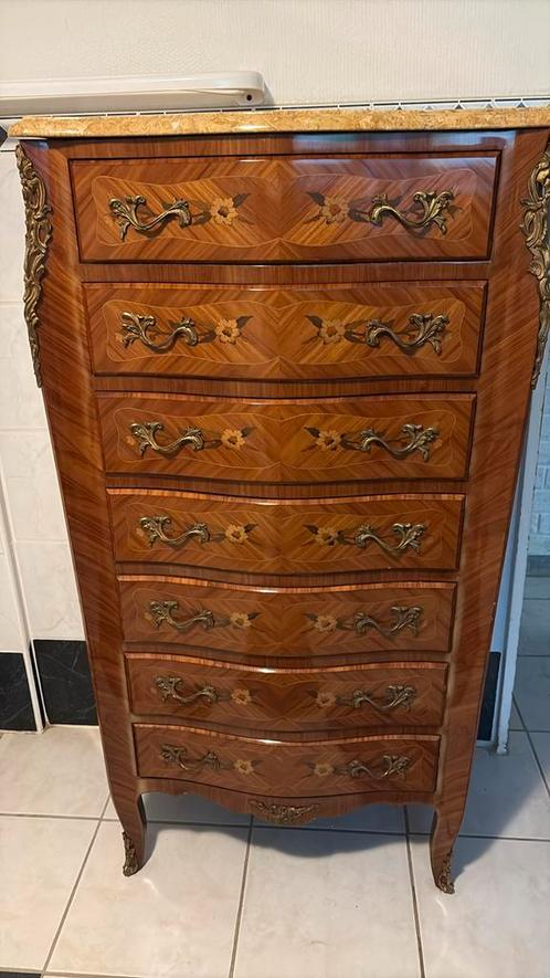 Semainier de style Louis XV en marqueterie de bois de Rose, Antiek en Kunst, Antiek | Meubels | Kasten, Ophalen