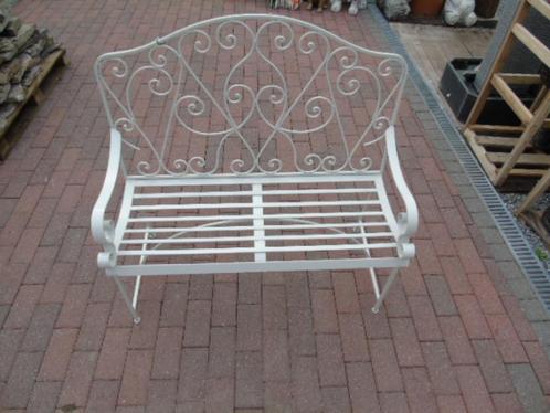 banc de jardin en fer forgé couleur blanc rouillé, Jardin & Terrasse, Accessoires mobilier de jardin, Neuf, Enlèvement ou Envoi