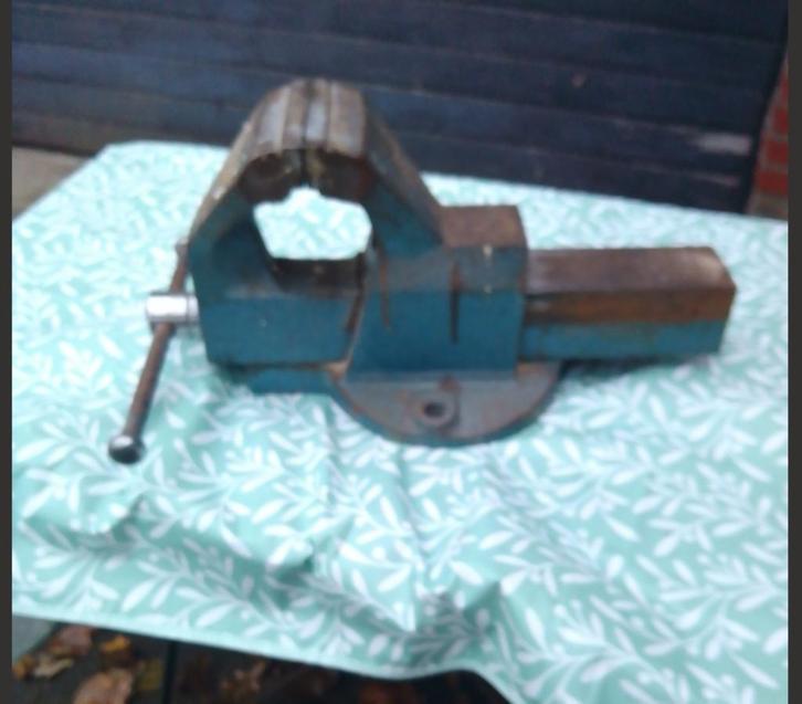 GIETIJZER  BANKVIJZEN, Doe-het-zelf en Bouw, Werkbanken, Gebruikt, Minder dan 70 cm, Bankschroef, Ophalen of Verzenden