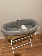 Rieten babywieg - mozesmand met staander, Kinderen en Baby's, Babywiegjes en Ledikanten, Ophalen, Zo goed als nieuw