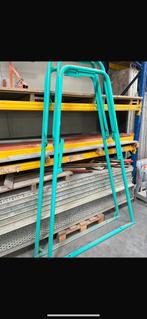 Vend tout pour la cinstruction et echelles 18m long, Bricolage & Construction, Échelles & Escaliers, Enlèvement ou Envoi, Comme neuf