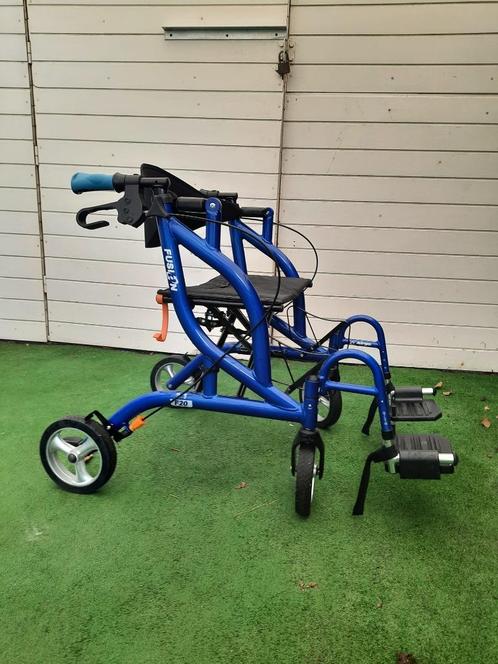 Rollator en rolstoel in 1, Diversen, Rollators, Zo goed als nieuw, Lichtgewicht, Opvouwbaar, Ophalen