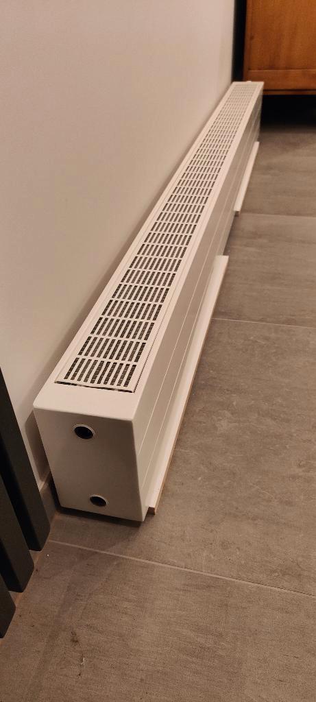 Radiateur plinthe design - neuf, Bricolage & Construction, Chauffage & Radiateurs, Neuf, Radiateur, Enlèvement